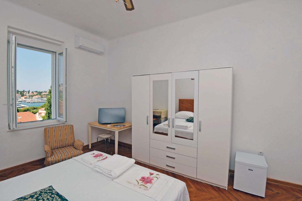 Spacious Room With A Panoramic View Of Harbor Dubrovnik Exterior photo